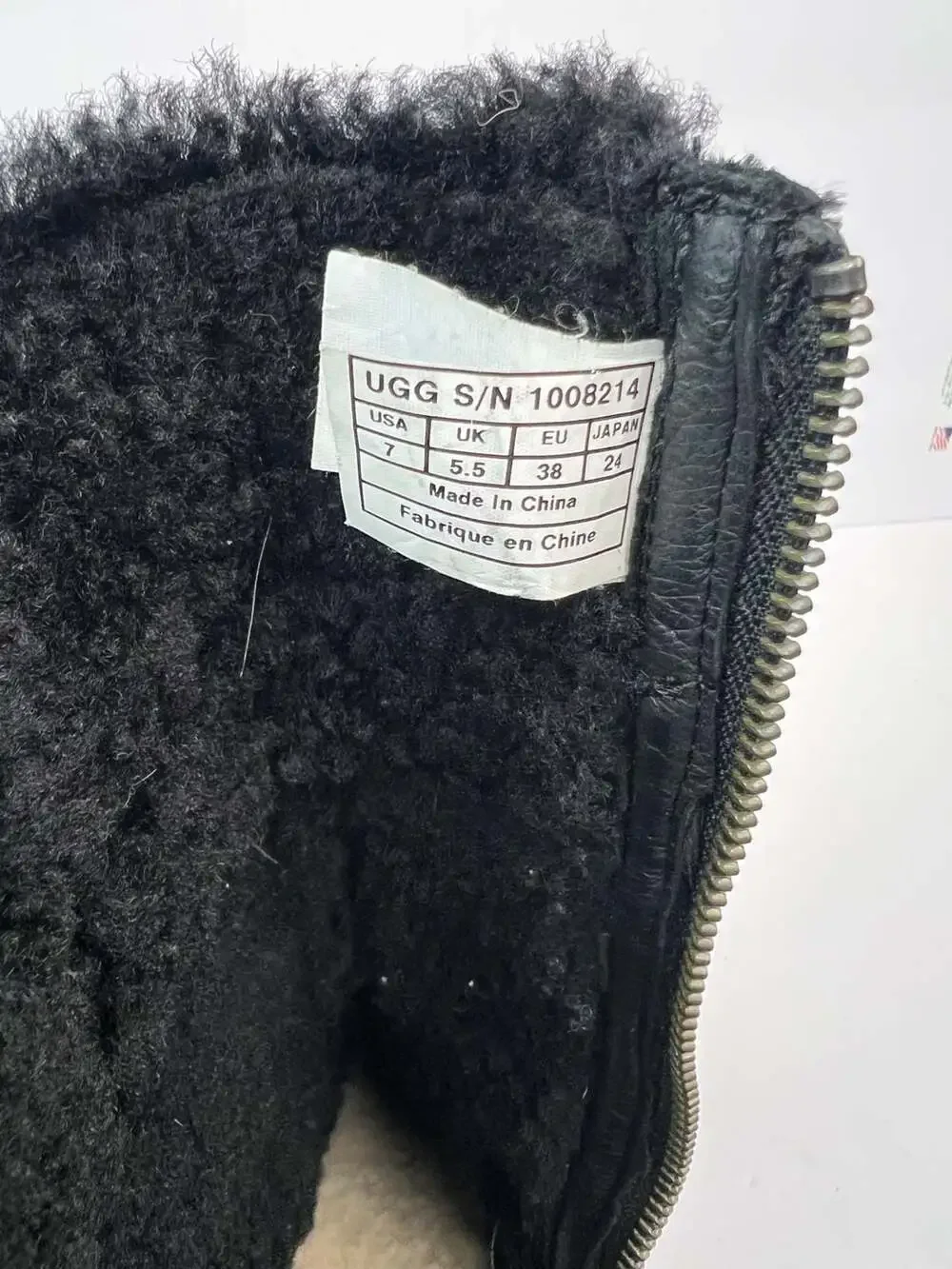 UGG oregon mid
